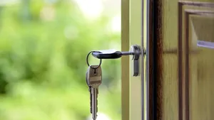 Piaţa imobiliară din România înregistrează o scădere în august 2024