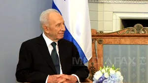 Shimon Peres denunţă un ton 