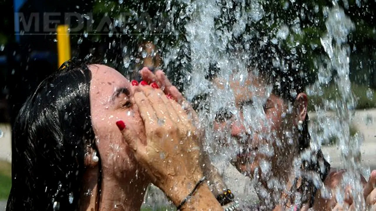 VREMEA redevine caniculară: Temperaturi de 37 de grade. SFATURILE MEDICILOR