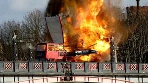 Explozia unui autobuz, pentru filmarea producţiei 