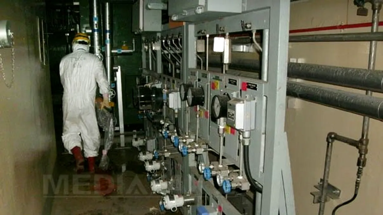 Concentraţii mari de iod radioactiv, depistate în glandele tiroide a doi muncitori de la Fukushima