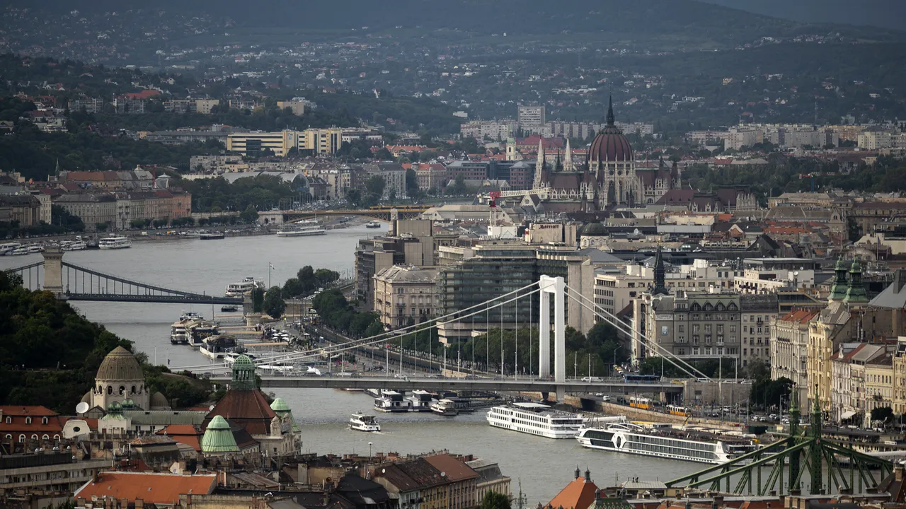 Inflaţia îi sărăceşte pe europeni. Efectele se văd cel mai bine în Ungaria