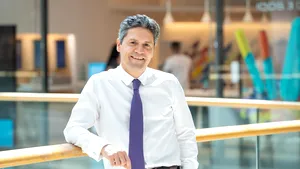 Contrabanda cu ţigări a ajuns la un minim istoric în România. În Franţa a crescut fără precedent