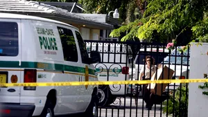Un bărbat a împuşcat patru persoane, în Miami, apoi s-a sinucis