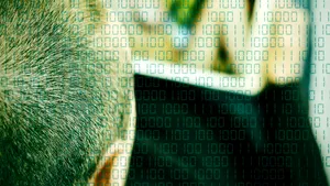 Caz de „sextortion” la Vrancea. Un bărbat, acuzat că aborda fete minore pe internet şi le cerea imagini compromiţătoare, este cercetat în libertate