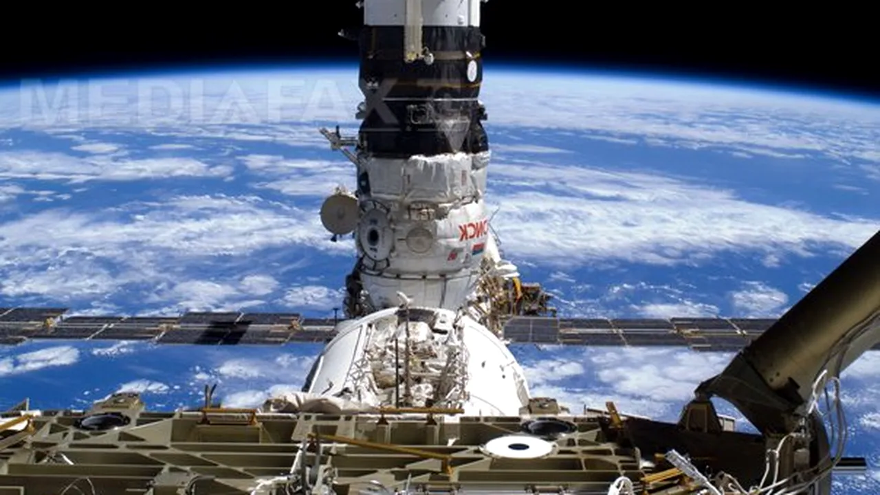Un experiment românesc va fi transportat pe ISS la ultimul zbor al Discovery