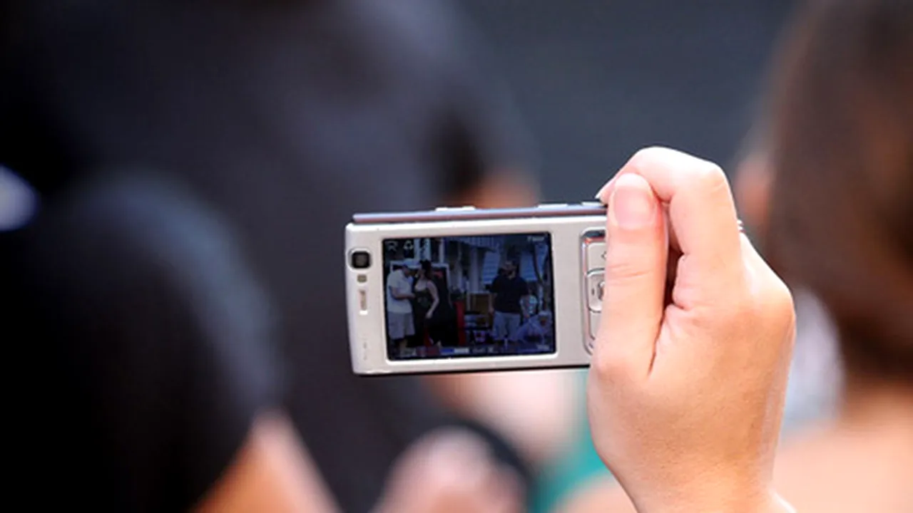 Adio filmări cu telefonul la concerte? Apple pregăteşte un program surpriză