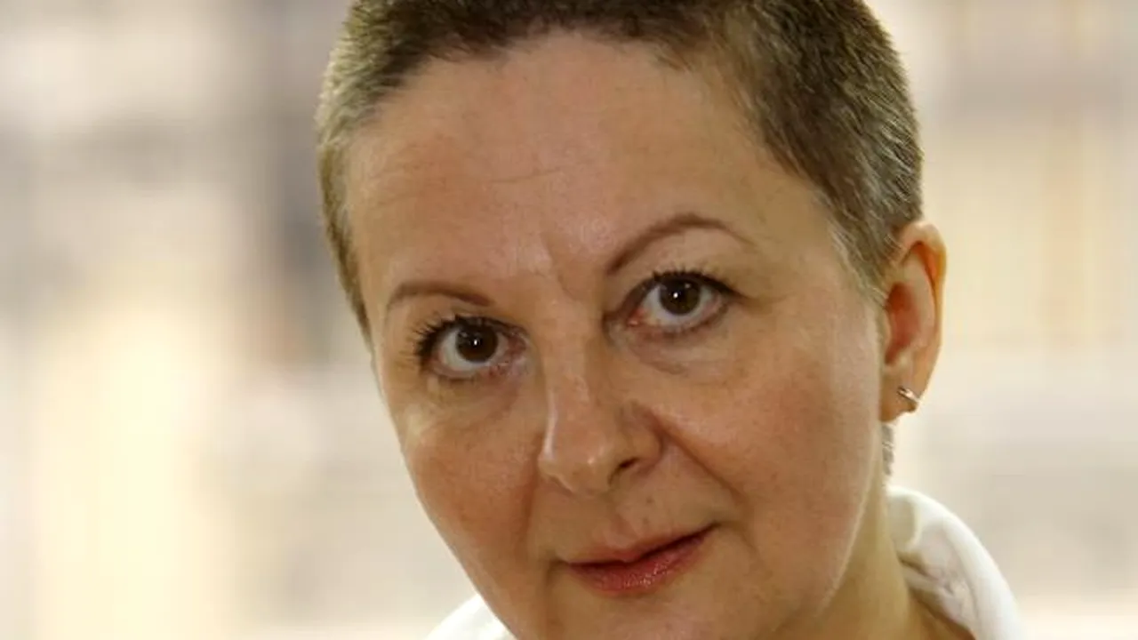 INTERVIU- Cristina Stihi, banată pe Facebook pentru două nuduri: 