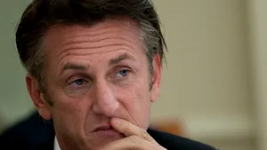 Preşedintele Boliviei l-a numit pe Sean Penn ambasador pentru legalizarea frunzelor de coca