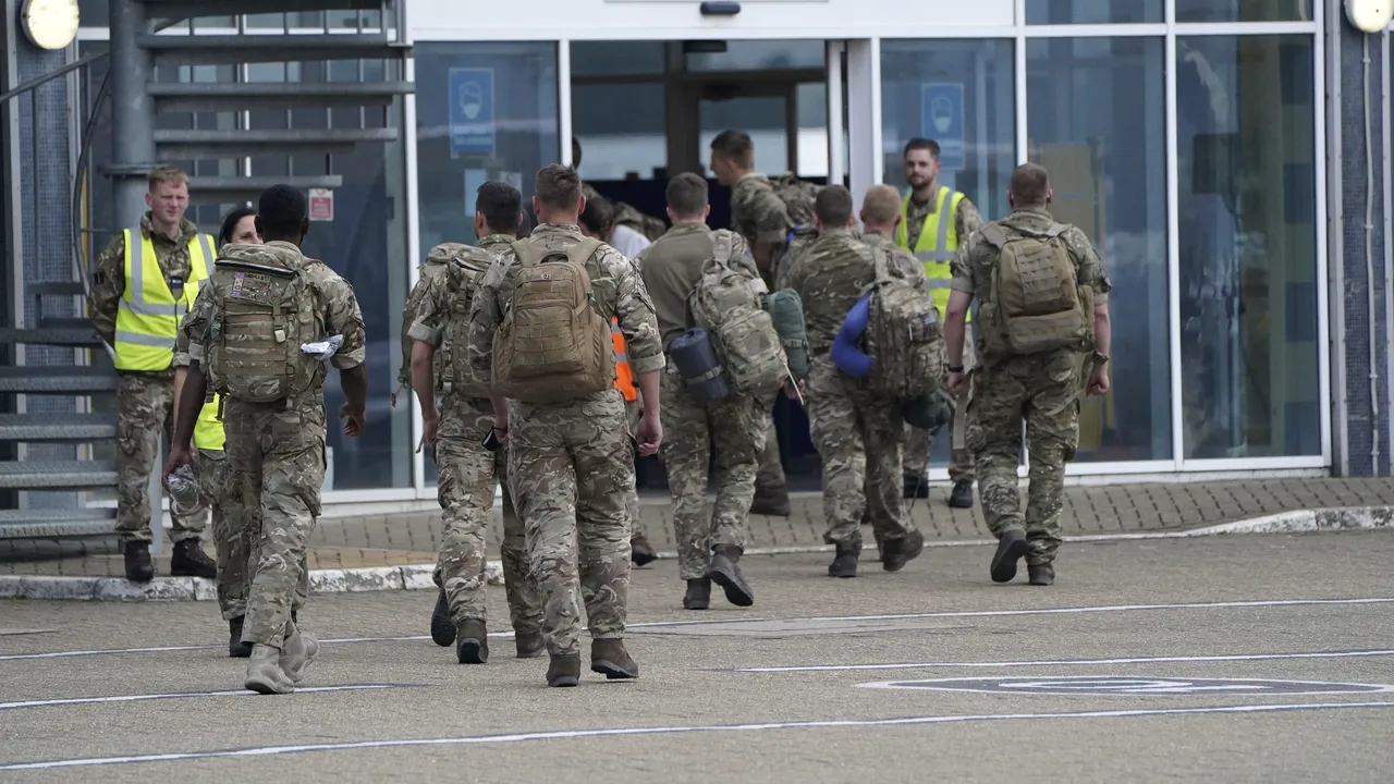 Instabilitate în Africa de Vest. Marea Britanie îşi retrage trupele de menţinere a păcii din Mali