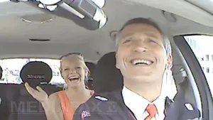 Pasagerii din taxiul condus de premierul norvegian erau plătiţi 