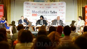 CONFERINŢĂ MEDIAFAX şi Fundaţia Vodafone: Proiecte în care tehnologia schimbă viaţa oamenilor în bine - VIDEO