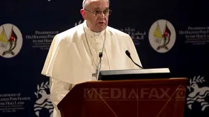 Papa Francisc cere soluţii pentru depăşirea crizei din Siria şi a conflictului israelo-palestinian