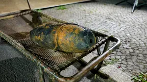 Bombă de 100 de kilograme din Al Doilea Război Mondial, descoperită la Berlin. Mii de locuințe au fost evacuate