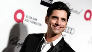Actorul John Stamos, plasat în regim de libertate condiţionată pentru trei ani