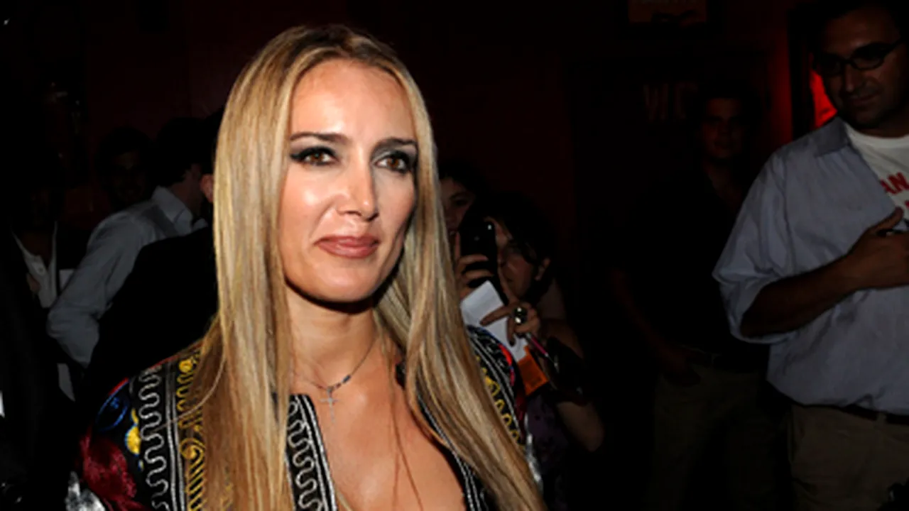 Patrizia D'Addario va scrie o carte despre noaptea petrecută cu Berlusconi