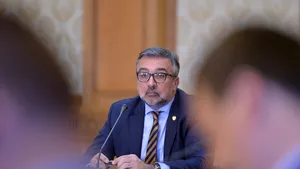 USR a depus moţiune simplă împotriva ministrului Culturii, Lucian Romaşcanu