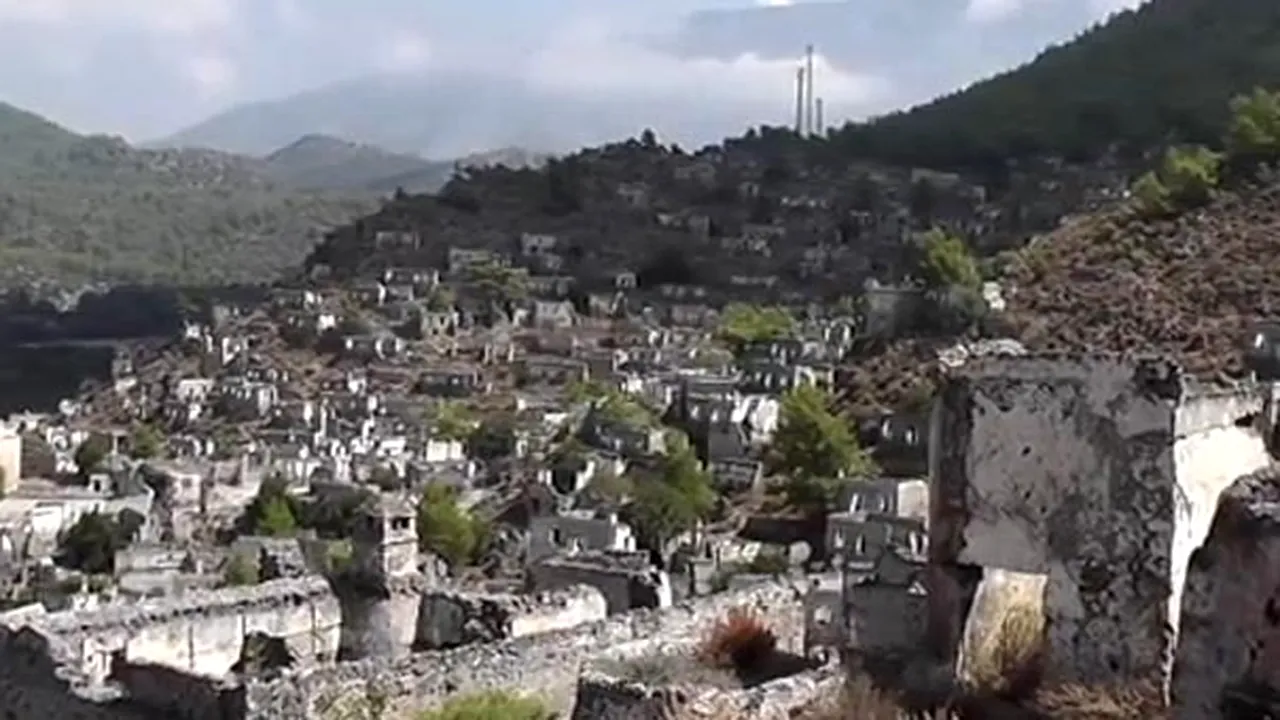 Oraşul fantomă: Povestea localităţii Kayaköy, complet abandonată - FOTO, VIDEO