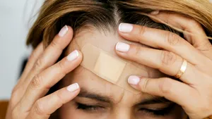 Un dispozitiv inteligent cu AI vindecă rănile cu 25% mai rapid decât tratamentul obișnuit