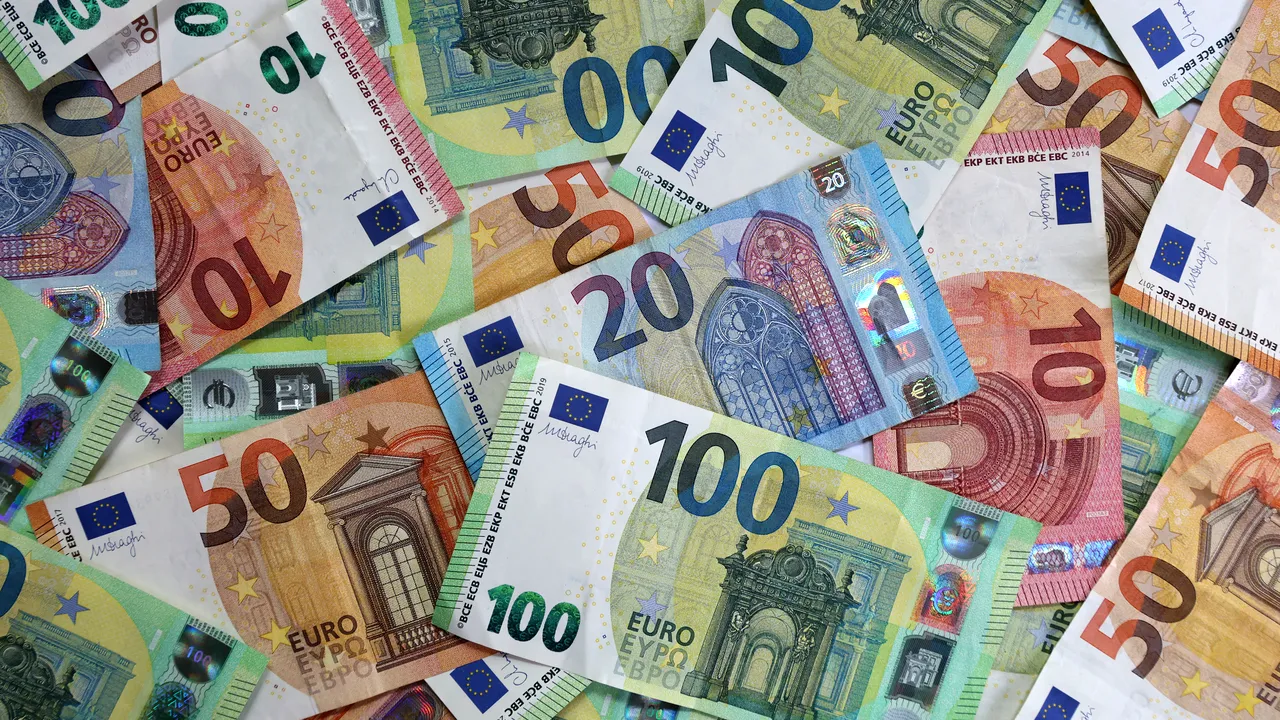Instabilitatea politică şi surpriza primului tur au costat România până acum 10 miliarde de euro