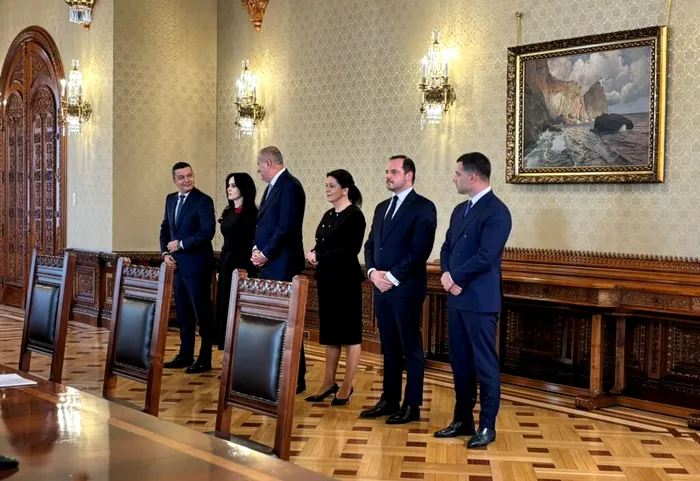 Live Text Încep consultările pentru formarea guvernului. Nicușor Dan față în față cu Sorin Grindeanu