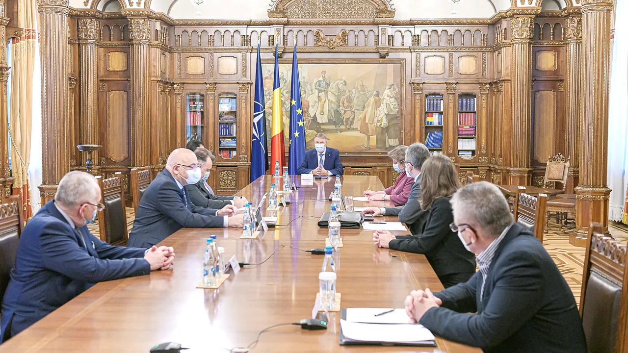 Secţiile ATI din trei mari spitale din ţară au luat foc, fără ca nimeni să fie responsabil. De ce dezastrul din spitalele româneşti este patronat direct de preşedintele Klaus Iohannis