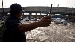 Metroul din Bangkok, ameninţat de inundaţii