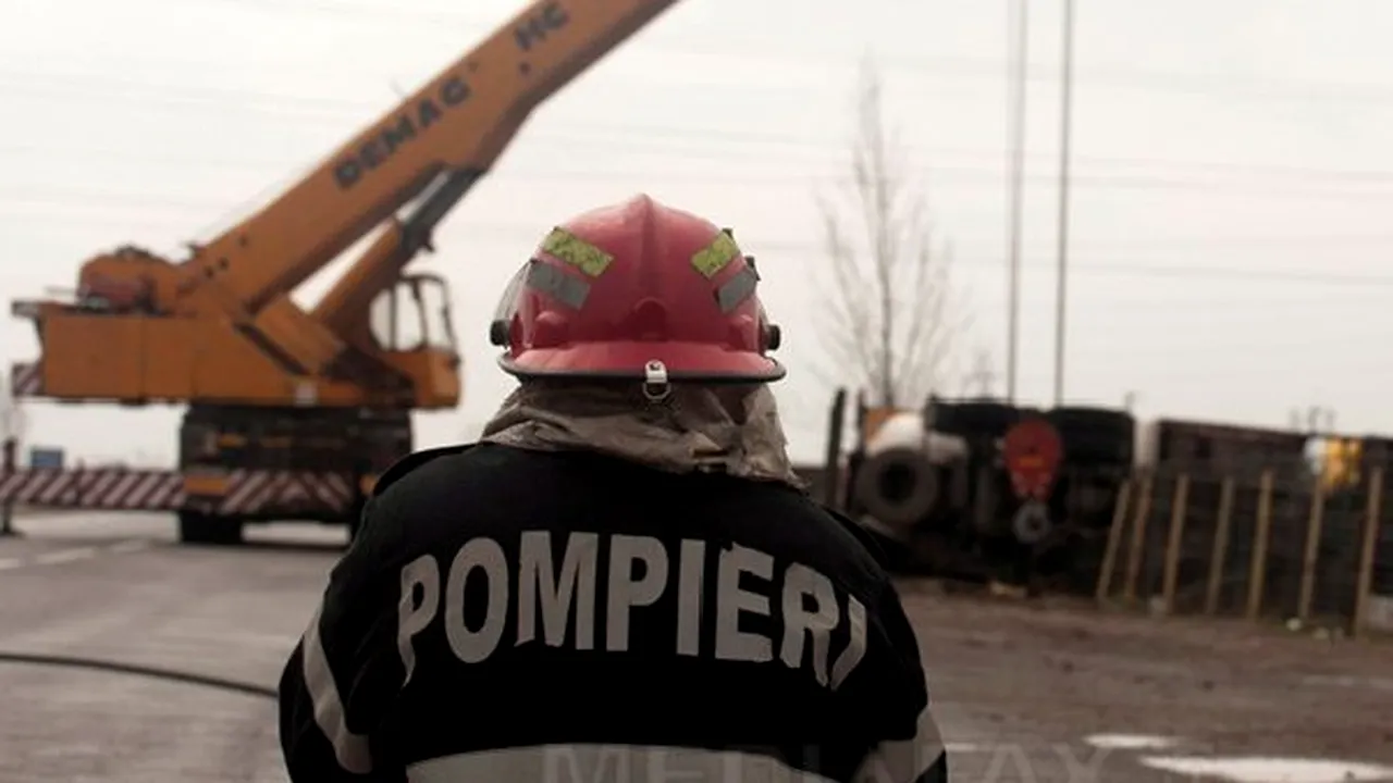 Vâlcea: O maşină a intrat într-o staţie de alimentare cu GPL. Traficul se desfăşoară pe un sens