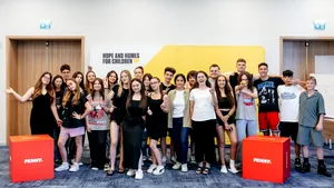 PENNY, alături de Fundația Hope and Homes for Children în proiectul Burselor DAR, dedicat copiilor vulnerabili care excelează în educație, artă și sport
