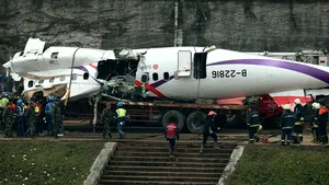 TransAsia plăteşte despăgubiri familiilor persoanelor decedate în accidentul aviatic din Taiwan