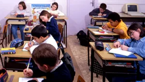 Programele şcolare, reduse cu 30%, din septembrie