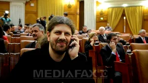 Cernea a venit cu prietena la Parlament: O întreb pe Ioana dacă vrea să fie partenera mea civilă