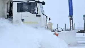 Avertizare Infotrafic: Ninge abundent pe Autostrada Soarelui
