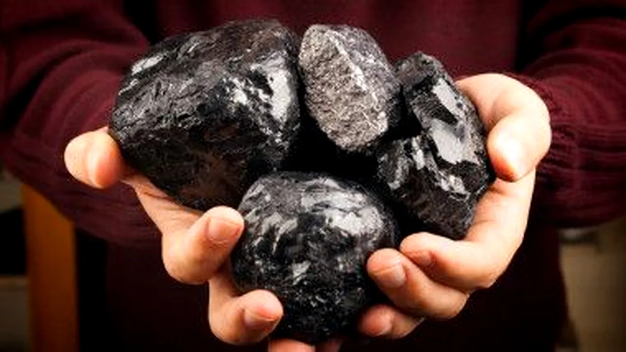 Ministerul Economiei propune anularea închiderii unei mine și unei cariere pentru exploatarea unor materii critice. Încasările ar urma să fie de sute de milioane de euro anual