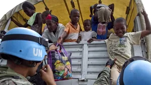 ONU ameninţă că va pleca din Haiti, pe fondul violenţelor legate de alegeri şi epidemia de holeră