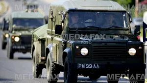 Convoi NATO, BLOCAT pe Valea Oltului după o defecţiune la un camion