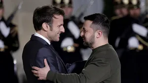 Ucraina şi Franţa vor semna vineri un acord bilateral de securitate/ Întâlnire Macron - Zelenski
