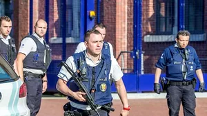 ATAC în Belgia: Doi ofiţeri de poliţie, răniţi cu maceta de către un individ care striga 