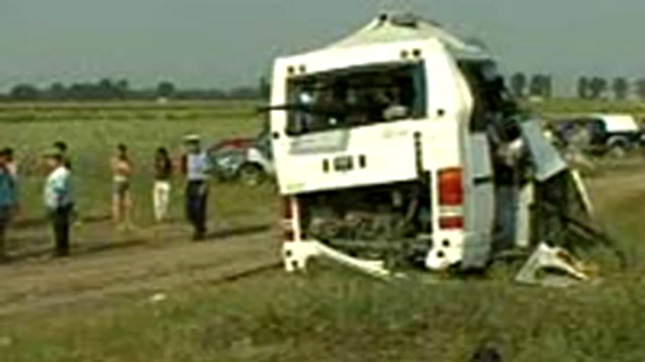 UPDATE2-Dâmboviţa: Opt morţi şi 24 de răniţi, din care nouă grav (VIDEO)