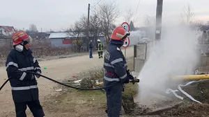 Dolj: Trafic rutier deviat pe DN 6 după ce o conductă de gaze a fost fisurată la Coşoveni FOTO, VIDEO