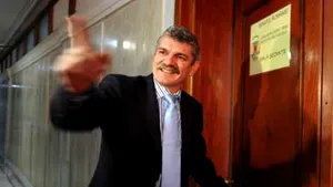 Generalii care şi-au cerut trecerea în REZERVĂ în ultimele zile, înainte de OUG care le-ar fi adus o pensie mai mică. Printre cei pensionaţi: fostul şef STS Marcel Opriş şi un cadru SRI controversat Elena Istode