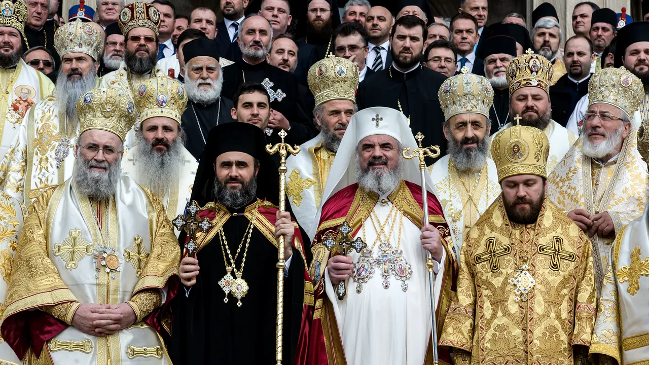 Patriarhia îi răspunde lui Iohannis legat de cererea de a redefini familia în Constituţie: Un demers civic nu poate fi considerat 