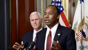 Un oficial american a sugerat în mod incorect că sclavii africani au fost ”imigranţi” în SUA