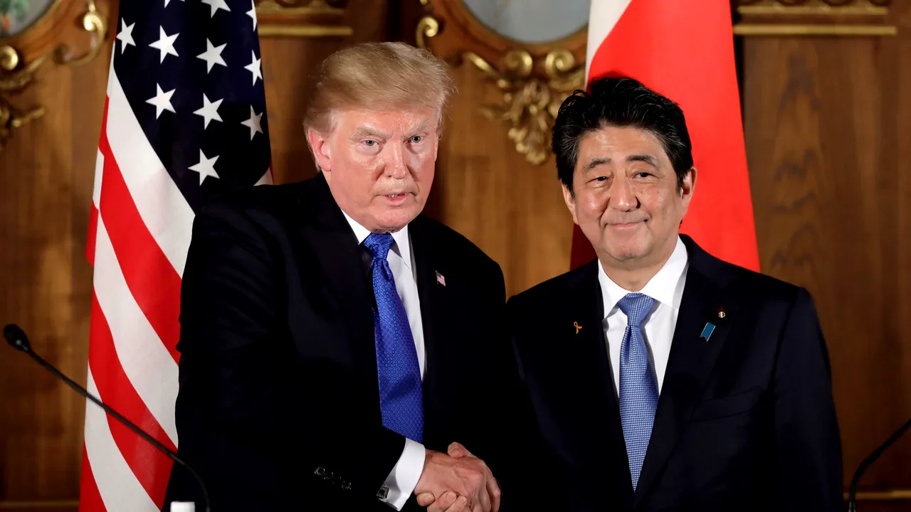 Casa Albă confirmă: Donald Trump şi Shinzo Abe au convenit să aibă o întrevedere