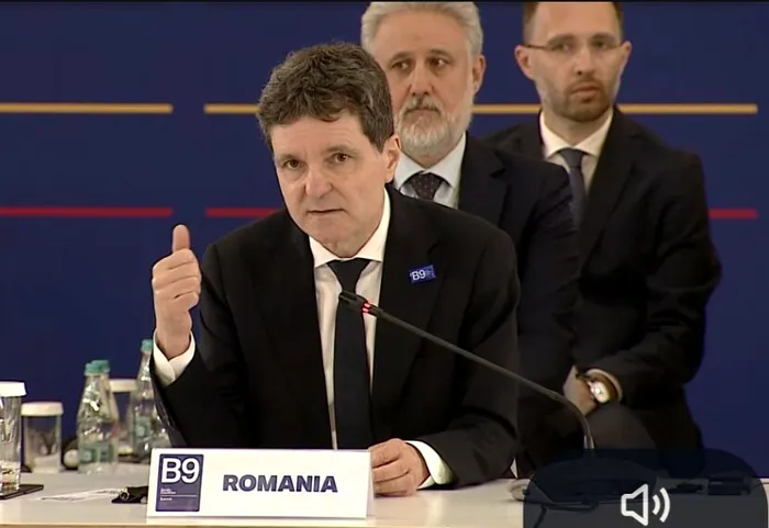 POLITIC Nicușor Dan a vorbit cu șeful NATO despre îngrijorările românilor legate de dronele care trec granița României