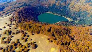 Recorduri de temperatură înregistrate în apa Lacului Sfânta Ana, în 2024