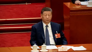 China califică blocada impusă de SUA asupra porturilor iraniene drept „periculoasă și iresponsabilă”. China încurajează negocierile de pace