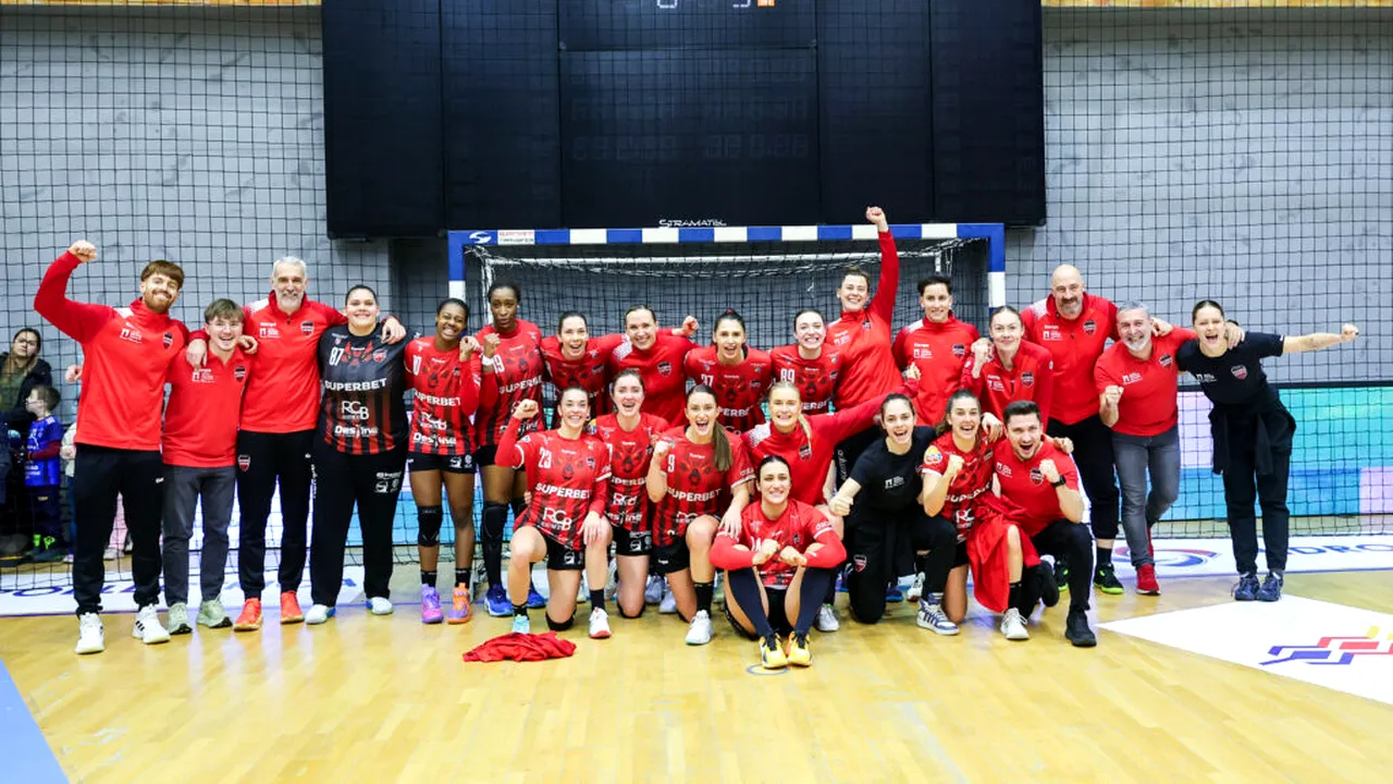 Gloria Bistrița învinge pe SCM Râmnicu Vâlcea, după ce a recuperat un deficit de 7 goluri, și revine în fruntea clasamentului în Liga Florilor