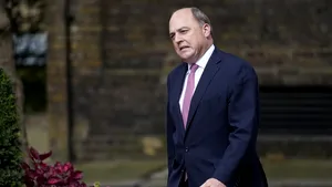 Ministrul britanic al Apărării, Ben Wallace, va părăsi guvernul la următoarea remaniere. Anunţul vine după ce l-a criticat pe Zelenski la summitul NATO