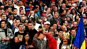 Şase suporteri au încercat să introducă petarde la finala Cupei României